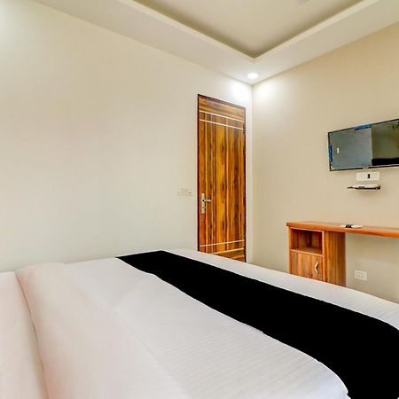 Oyo Flagship 80318 Hotel Sai Plaza Near Indira Gandhi International Airport New Delhi Eksteriør bilde