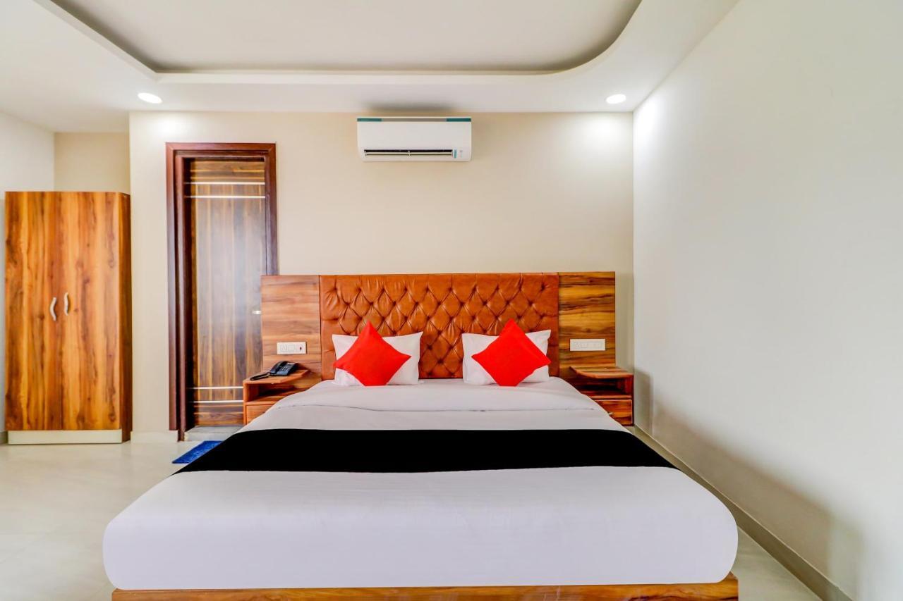 Oyo Flagship 80318 Hotel Sai Plaza Near Indira Gandhi International Airport New Delhi Eksteriør bilde