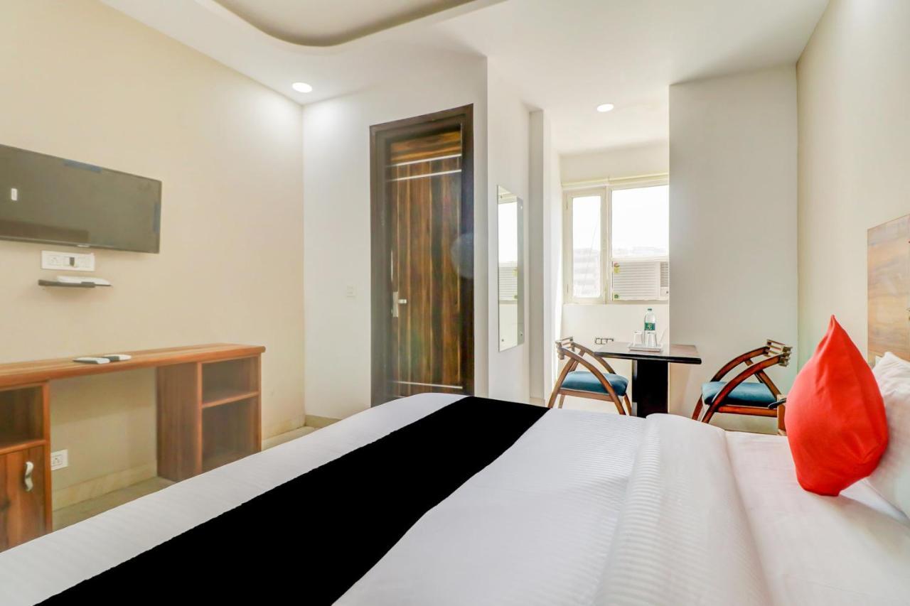 Oyo Flagship 80318 Hotel Sai Plaza Near Indira Gandhi International Airport New Delhi Eksteriør bilde