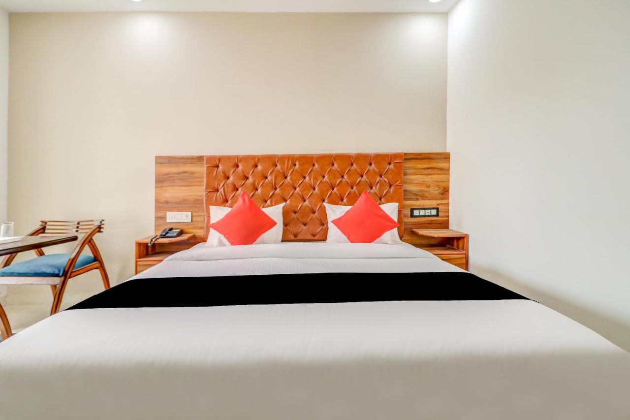 Oyo Flagship 80318 Hotel Sai Plaza Near Indira Gandhi International Airport New Delhi Eksteriør bilde
