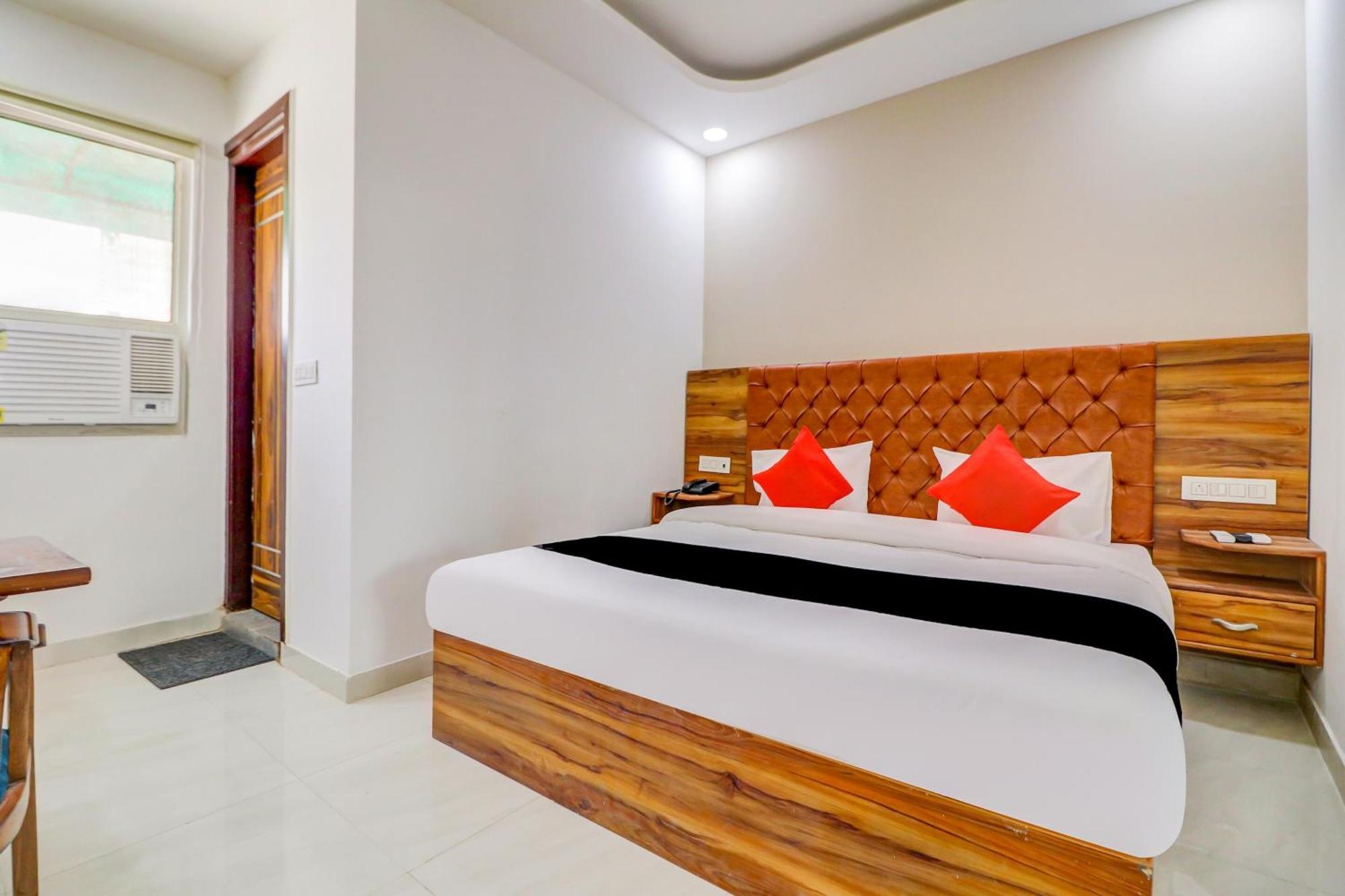 Oyo Flagship 80318 Hotel Sai Plaza Near Indira Gandhi International Airport New Delhi Eksteriør bilde